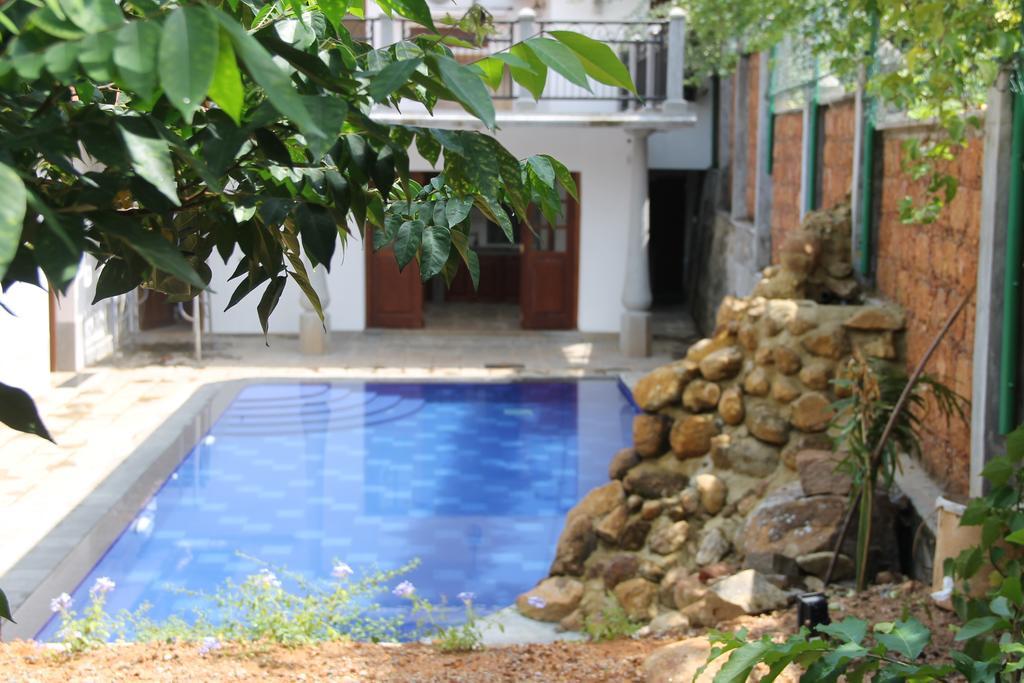 Siriniwasa Luxury Villa With Private Pool Induruwa Bagian luar foto