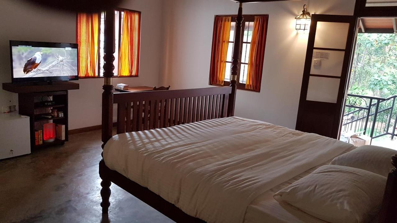 Siriniwasa Luxury Villa With Private Pool Induruwa Bagian luar foto